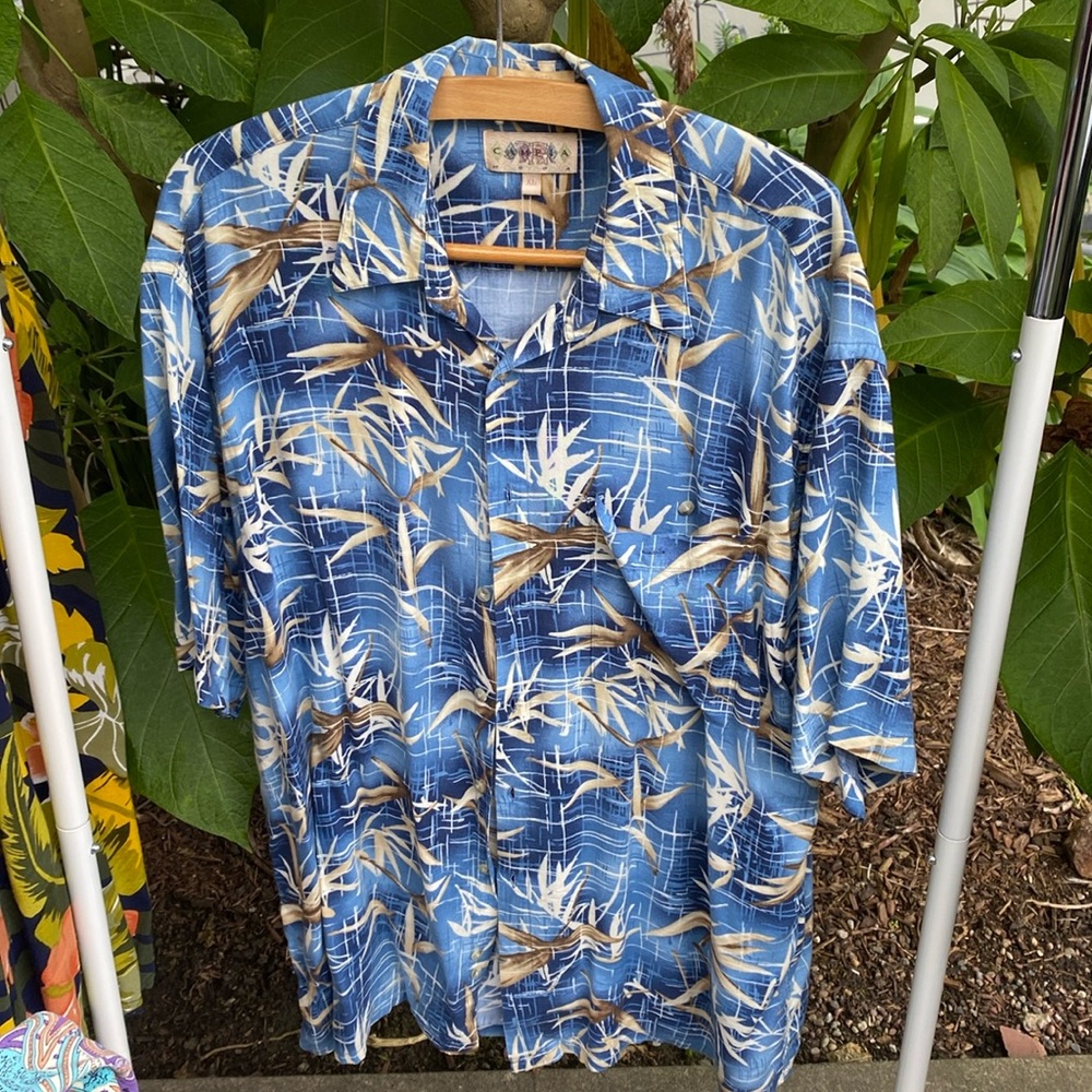 Men’s vintage Hawaiian shirt